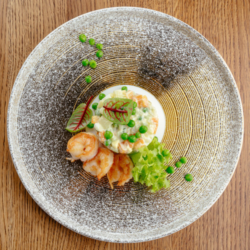 Оливье с креветками и семгой 200 г.