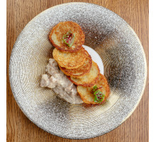 Драники со свининой и сметаной по-деревенски 450 г.