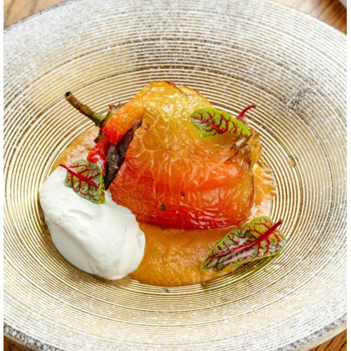 Перец фаршированный дичью 310 г.