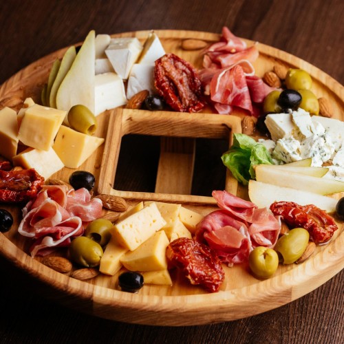 Тарелка к вину 402г.